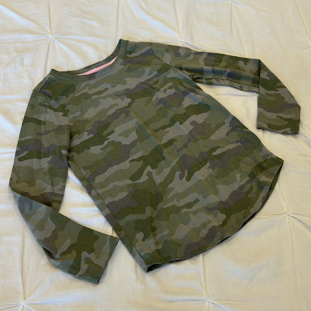 Cat & Jack Girl's Camo Crew Neck Long Sleeve T-Shirt Size Small 6-6x